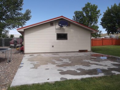 2421 Chouteau ST Fort Benton Garage