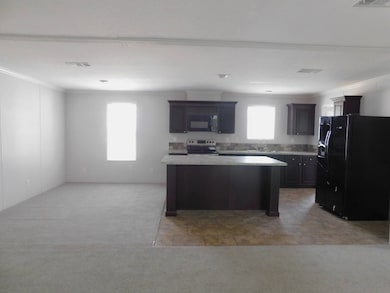 38034 Woodgate Ln, Zephyrhills, FL 33542 - photo 7