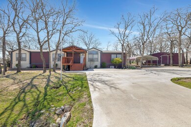 275 Oakley Cir, Weatherford, TX 76085 - photo 2