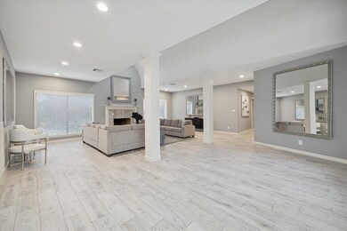 19 Thornhill Oaks Dr, Houston, TX 77015 - photo 6