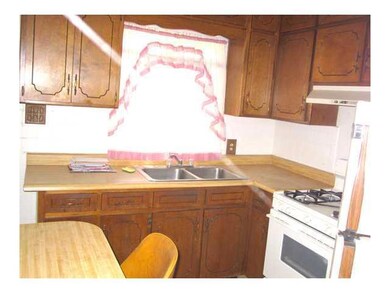 328 Kitt Rd, El Paso, TX 79915 - photo 7