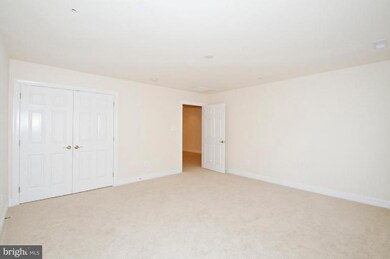 10803 Dundee Dr unit 61N, Columbia, MD 21044 - photo 3