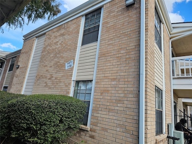 2750 Holly Hall St unit 712, Houston, TX 77054 - photo 6