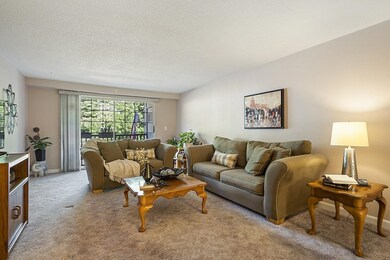 152 Cannongate III, Nashua, NH 03063 - photo 2