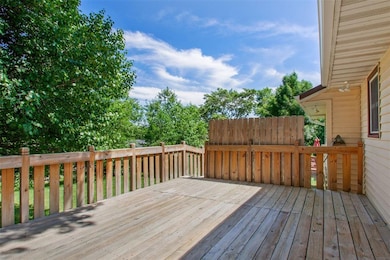 1631 29th St NW, Cedar Rapids, IA 52405 - photo 7