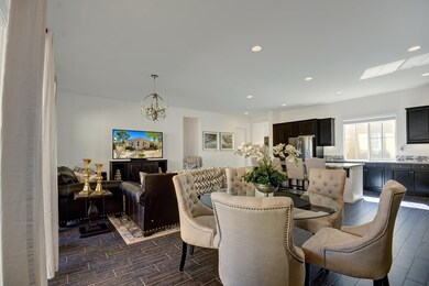 DINING TABLE REVERSE mls