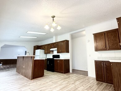 42 Vantrease Rd, Brush Creek, TN 38547 - photo 4