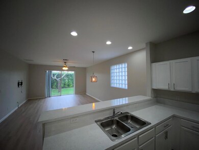 1215 Rosegate Blvd, Riviera Beach, FL 33404 - photo 3