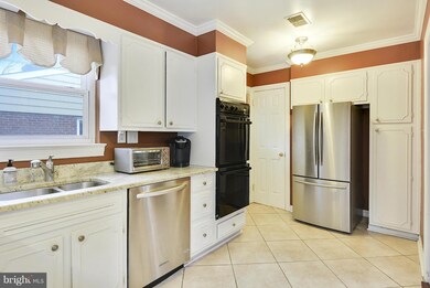 6236 29th St N, Arlington, VA 22207 - photo 4