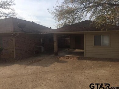 2112 Aberdeen Dr, Tyler, TX 75703 - photo 5