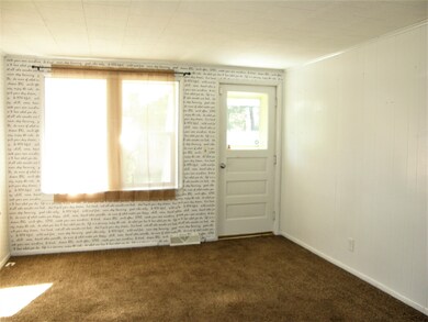 1223_Bybee_6_LivingRm