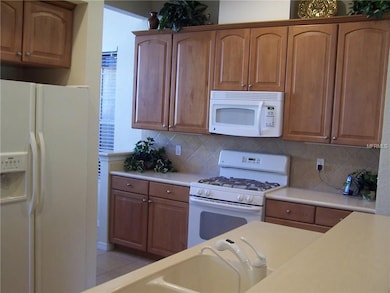 2491 Kensington Greens Dr unit 54, Sun City Center, FL 33573 - photo 5