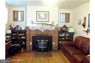 8022 Fort Smallwood Rd, Curtis Bay, MD 21226 - photo 2