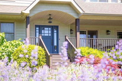 1600 Westview Dr, Mattituck, NY 11952 - photo 4