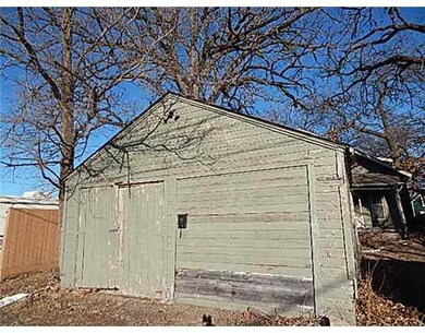 Parking Lot/Garage.