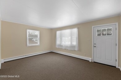 32 Vics Ct, Albany, NY 12205 - photo 4
