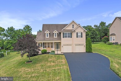 610 Shannon Dr N, Greencastle, PA 17225 - photo 3