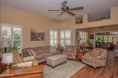 loes 005_Living Room