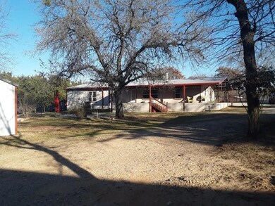 211 Briar Oaks Dr, Azle, TX 76020 - photo 7