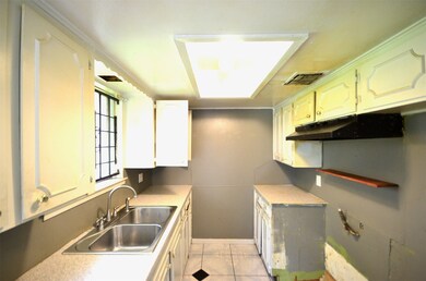 8211 Lawn St, Houston, TX 77088 - photo 7