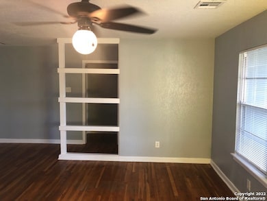 219 Radiance Ave, San Antonio, TX 78218 - photo 4