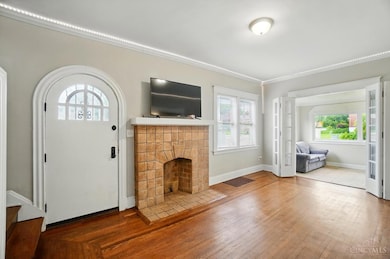 3933 Vine St, Cincinnati, OH 45217 - photo 3