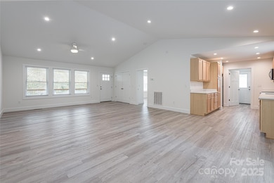 17 Sycamore St, Asheville, NC 28804 - photo 2