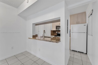 9730 Hammocks Blvd unit 10128, Miami, FL 33196 - photo 4