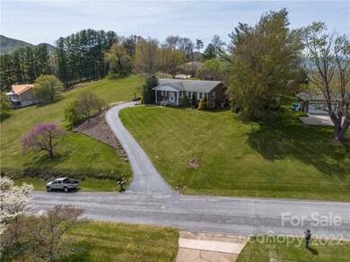 135 Keystone Dr unit 3, Asheville, NC 28806 - photo 2