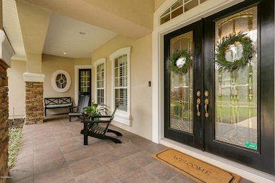 02 Front Porch