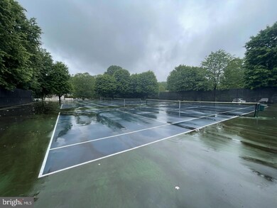 5825 Rexford Dr unit 711, Springfield, VA 22152 - photo 6