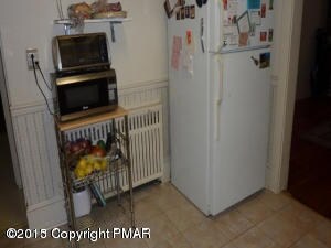 703 Thomas St, Stroudsburg, PA 18360 - photo 6