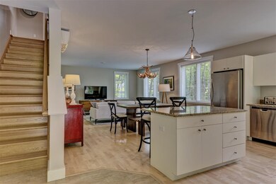 207 Hartness Way unit 5328, Hartford, VT 05001 - photo 4