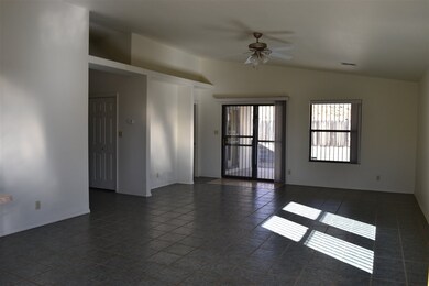 806 W Hester St, Silver City, NM 88061 - photo 4