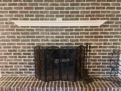 2079 Interstate Cir, Pensacola, FL 32526 - photo 4