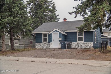 232 N Hoyt 22