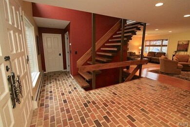 534 Ashwood Dr, Nazareth, PA 18064 - photo 3