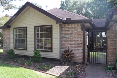 8627 Pine Falls Dr, Houston, TX 77095 - photo 3