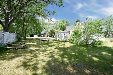 1807 Eddy Ln, Eau Claire, WI 54703 - photo 6