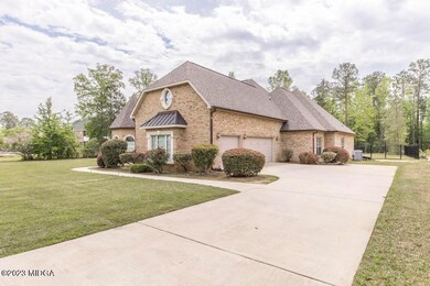 702 Latrobe Way 6