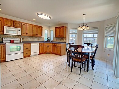 3150 Krueger Rd, North Tonawanda, NY 14120 - photo 6