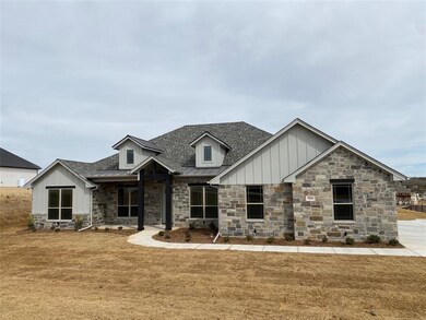 709 Coastal Meadows Ct, Granbury, TX 76049 - photo 2