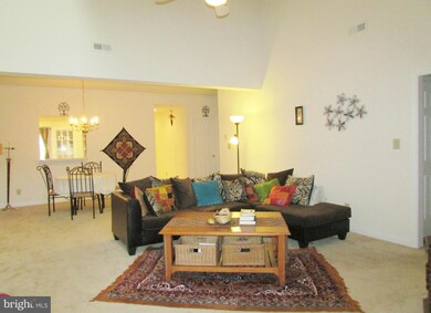 11208 Silversmith Ln, Fredericksburg, VA 22407 - photo 2