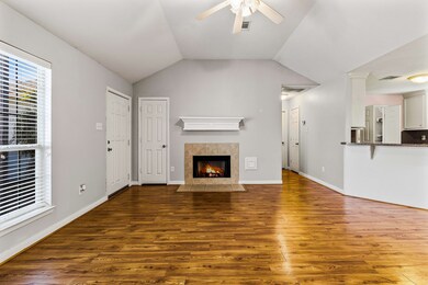 1060 Yaupon Cove Dr, Onalaska, TX 77360 - photo 7