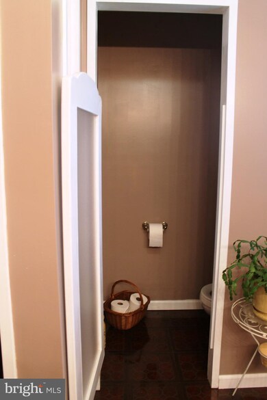 324 Lake Front Dr, Orwigsburg, PA 17961 - photo 7