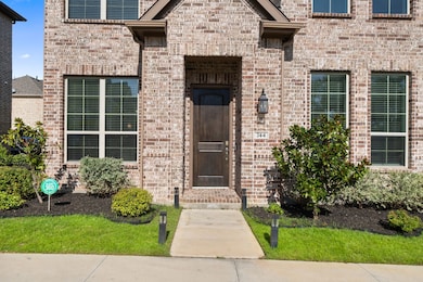 744 Patriot Ln, Irving, TX 75060 - photo 4