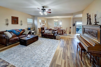 FAMILY ROOM FACING DINING