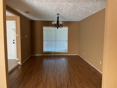 1314 Oak Hollow Dr, Friendswood, TX 77546 - photo 3