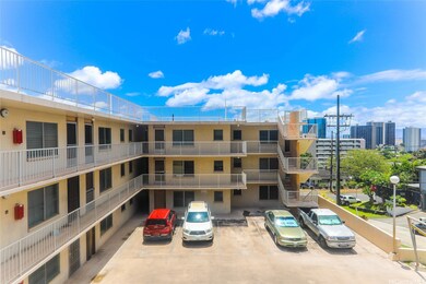 Lots of guest parking: 
6 on top floor, 2 under c