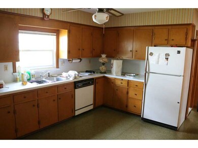 28 Anoka Ave, Barrington, RI 02806 - photo 7